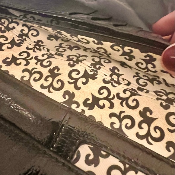 Patent Leather HOBO Wallet - Picture 9 of 10